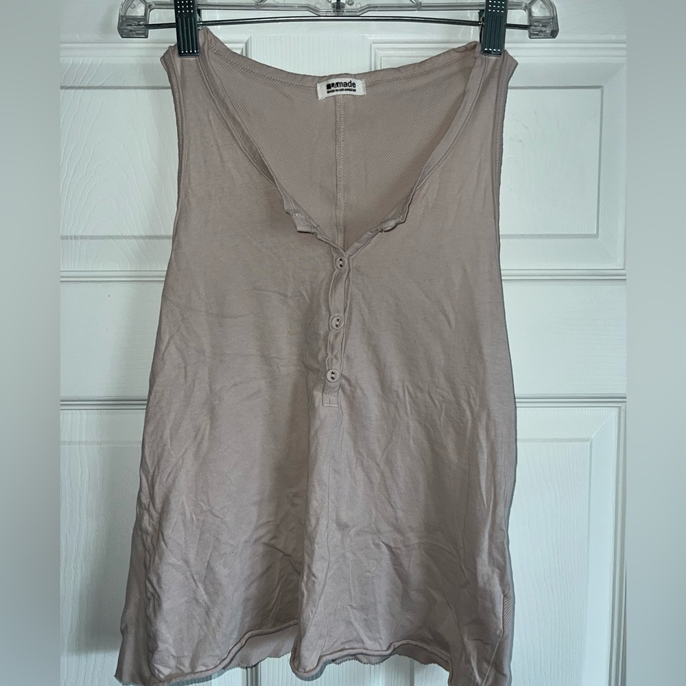 Henley Tank